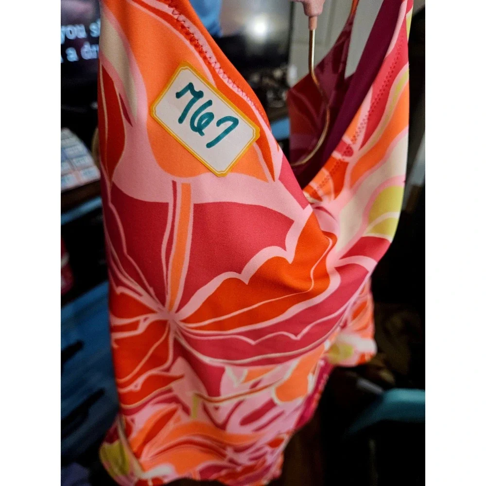 Old Navy One Piece Swimsuit Women L Pink Tropical Modest Adjustable Strap #767